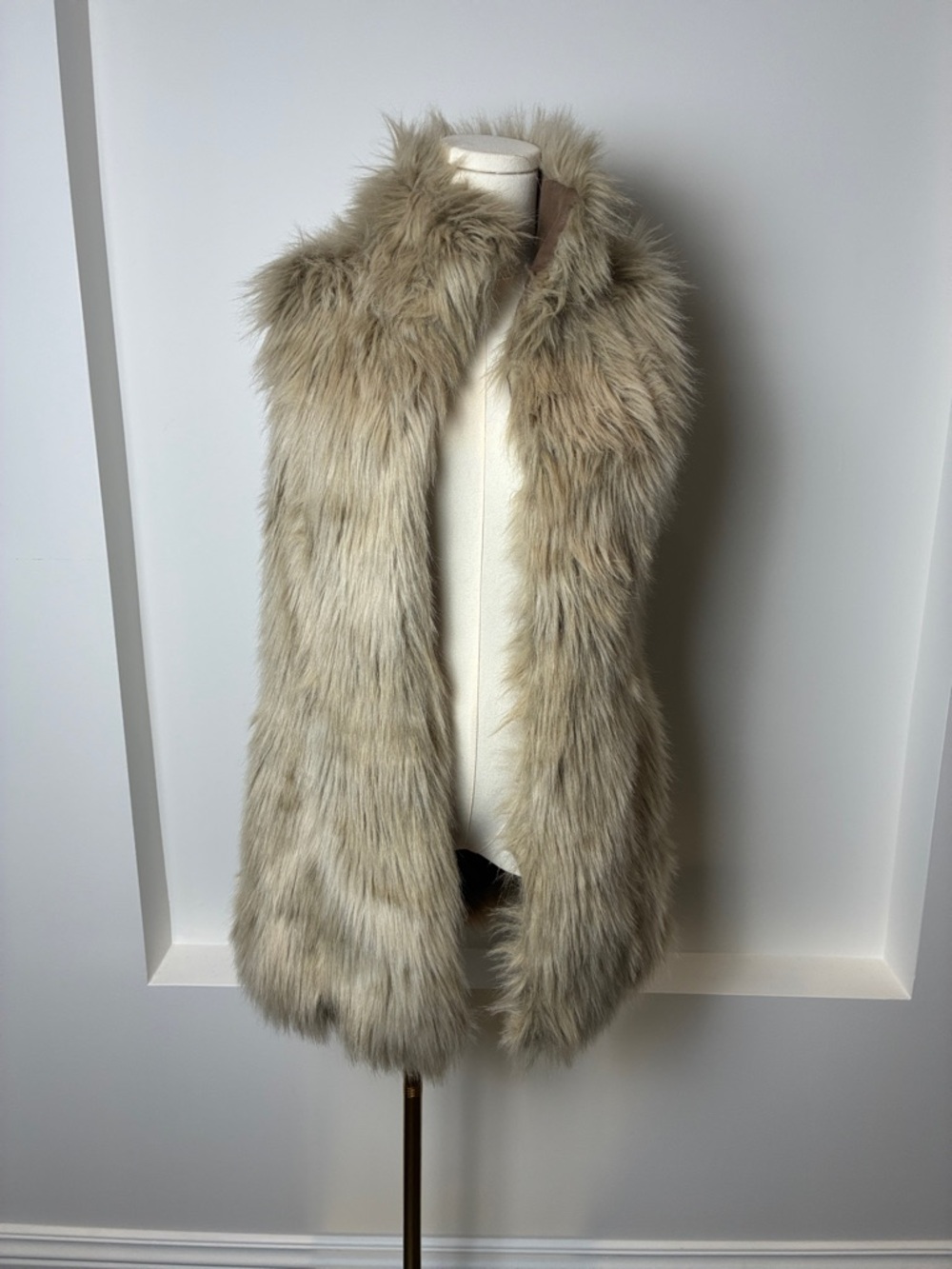 Zara Beige Faux Fur Vest